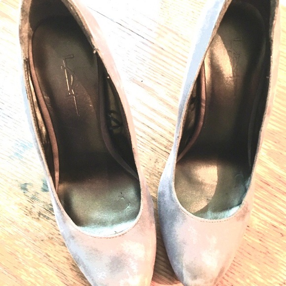 Grey heels **SOLD** - Picture 3 of 4